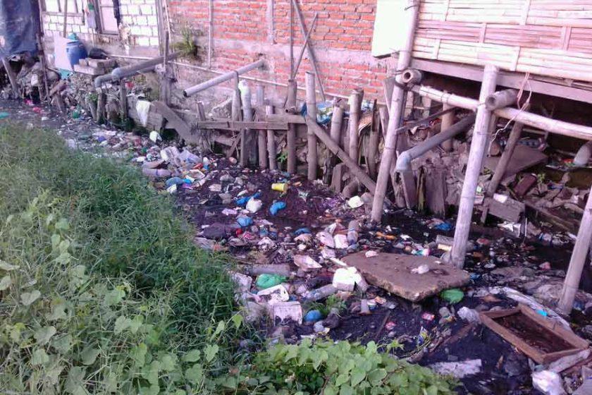 Kali Tambak Lumpang Surabaya Tercemar